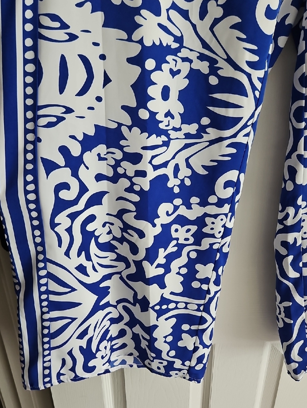 Sugarlips Curve Wide Leg Lined Satin Pants: Blue/White Print: Size- 3X - Picture 5 of 15